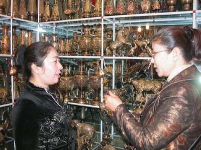 歷盡百年變遷 烏魯木齊二道橋市場的今日容顏